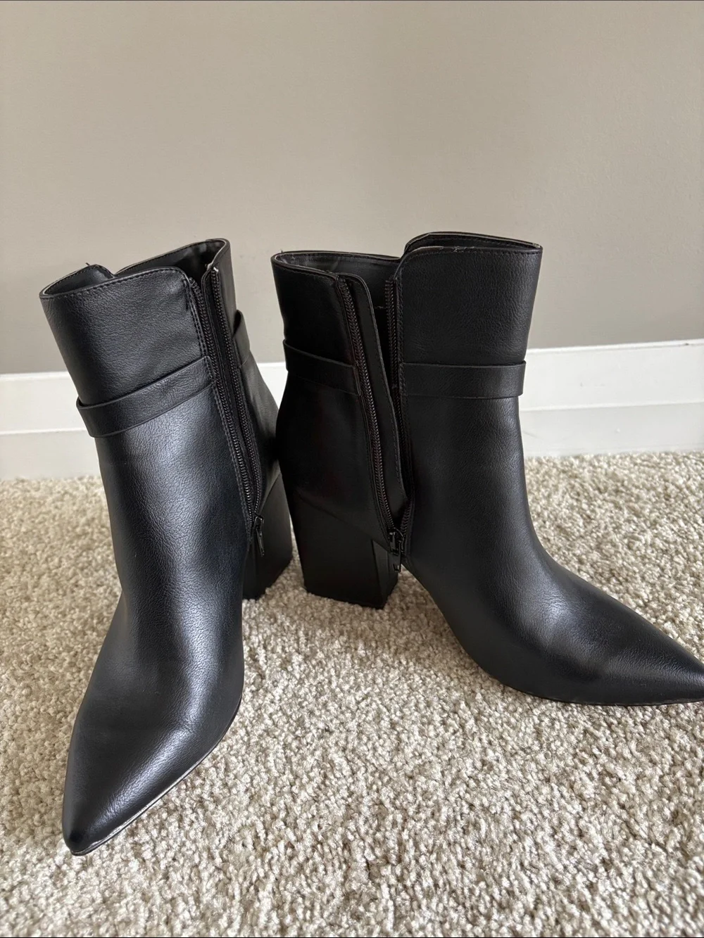 New York & Company Black Pointed Toe Block Heel Ankle Booties